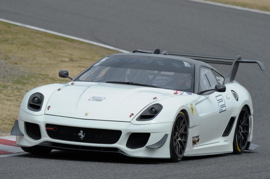  Ferrari 599XX Evoluzione 2012 года  (фото 9 из 50)